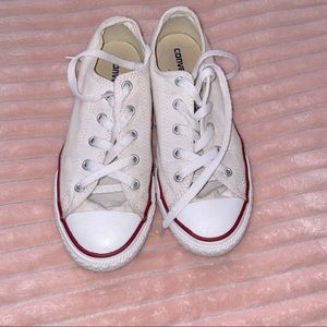 Preowned white All-Star Converse size 3 equivalent to size 6 womens